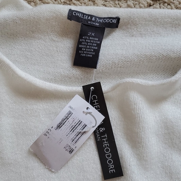 NWT Chelsea &Theodore plus size sweater - Picture 4 of 7